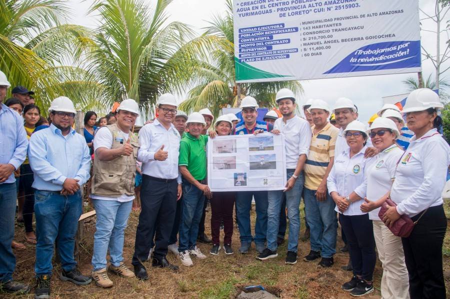 ALCALDE COLOC&Oacute; PRIMERA PIEDRA E INCI&Oacute; OBRA DE POZOS PERFORADOS EN TRANCAYACU Y SAN RAFAEL