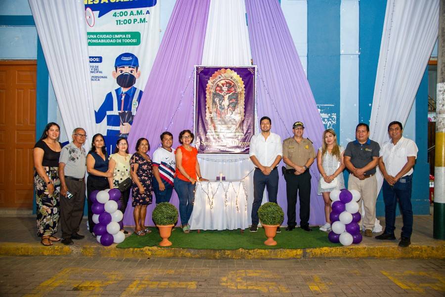 ALCALDE DE ALTO AMAZONAS HONRA AL SE&Ntilde;OR DE LOS MILAGROS EN EMOTIVO ACTO DE SOLIDARIDAD Y ESPERANZA