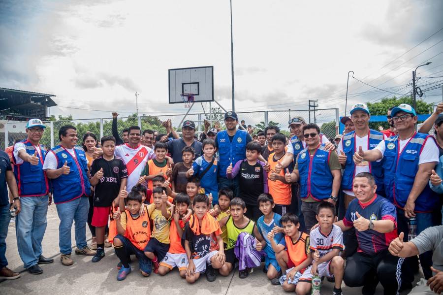 ALCALDE ENTREG&Oacute; PRIMER GRUPO DE LOSAS DEPORTIVAS REFACCIONADAS