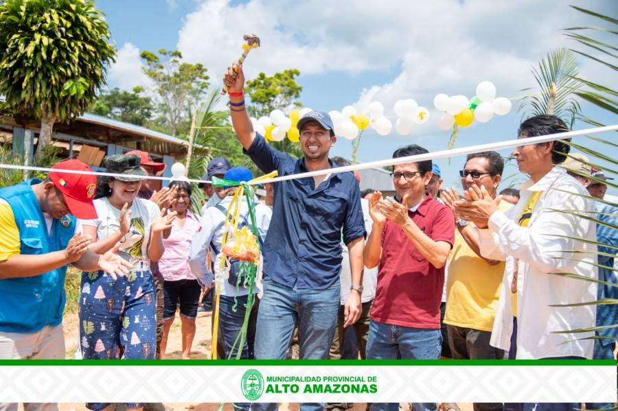 ALCALDE INAUGURA TROCHA CARROZABLE SANTA TERESA &ndash; CAMPO FLORIDO