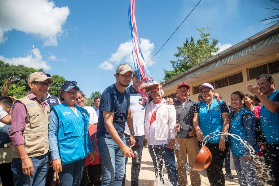 ALCALDE INAUGUR&Oacute; CARRETERA SHITARI - SANTA MAR&Iacute;A