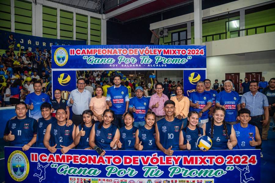 ALCALDE JUNTO A GOBERNADOR REGIONAL INAUGUR&Oacute; II CAMPEONATO DE VOL&Eacute;Y MIXTO "GANA POR TU PROMO 2024"
