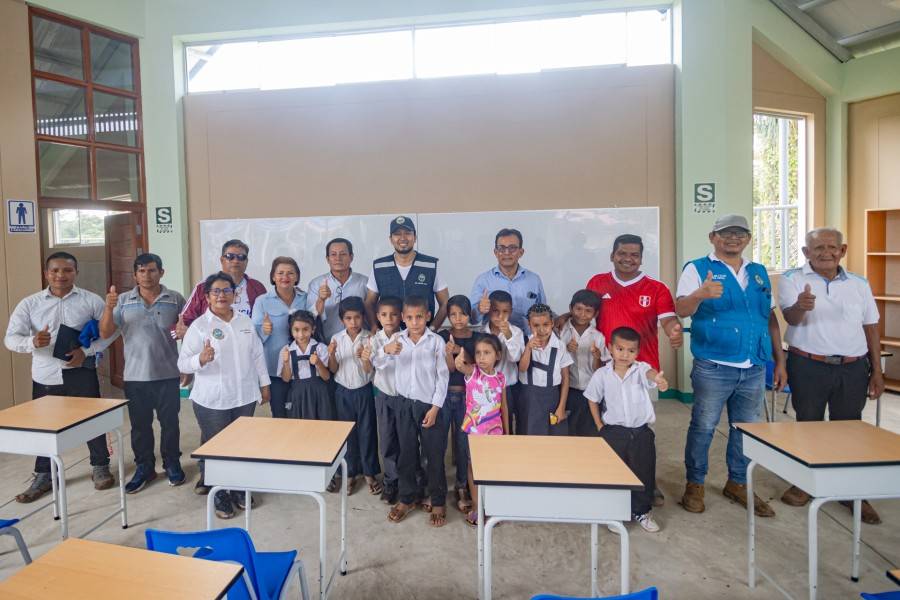 ALCALDE ROY SALDA&Ntilde;A DESTRAB&Oacute; E INAUGUR&Oacute; COLEGIO DEL CASERIO NUEVA UNION