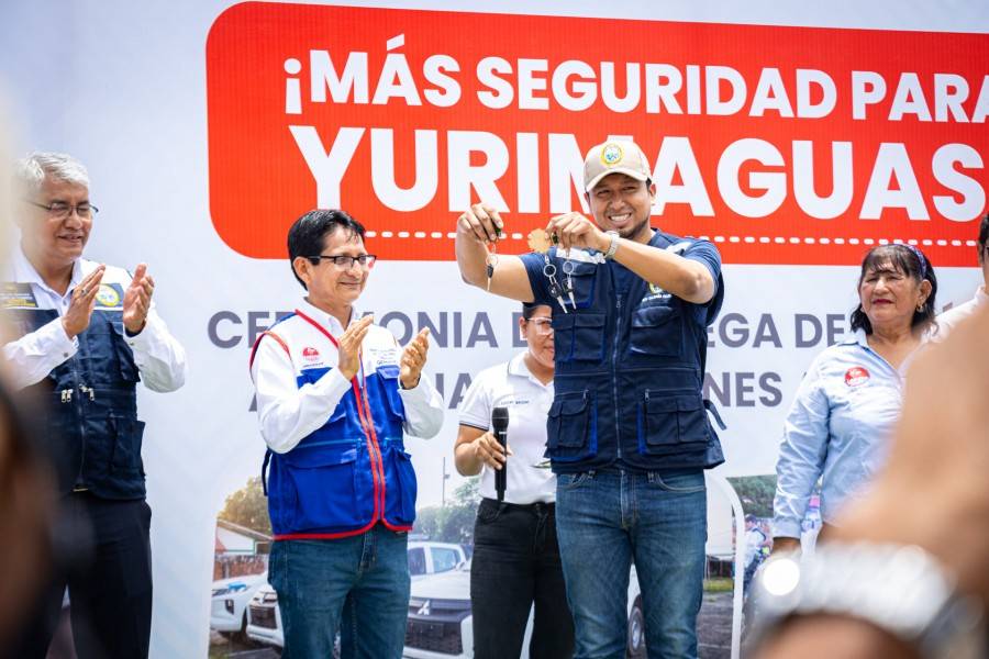 ALCALDE ROY SALDA&Ntilde;A ENTREGA VEH&Iacute;CULOS A SERENAZGO Y BIENES ADQUIRIDOS