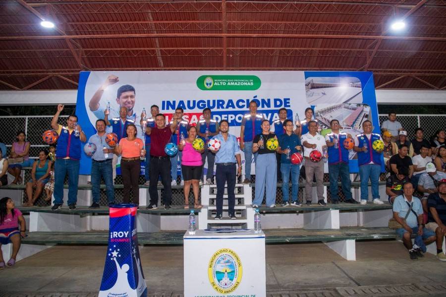 ALCALDE ROY SALDA&Ntilde;A ENTREG&Oacute; 3ER PAQUETE DE LOSAS DEPORTIVAS