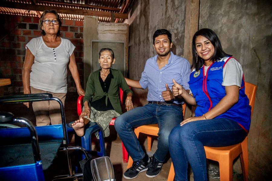 ALCALDE ROY SALDA&Ntilde;A ENTREG&Oacute; BIENES A FAMILIAS VULNERABLES