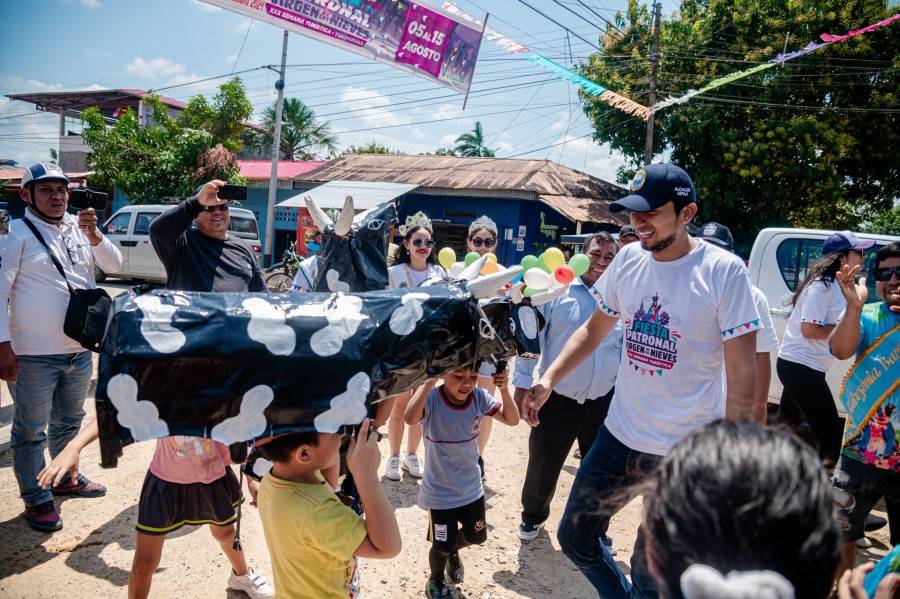 ALCALDE ROY SALDA&Ntilde;A VISIT&Oacute; CABEZON&Iacute;AS DE LA FIESTA PATRONAL
