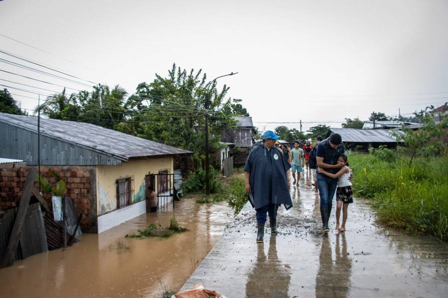 ALCALDE VISIT&Oacute; A FAMILIAS AFECTADAS POR FUERTES LLUVIAS