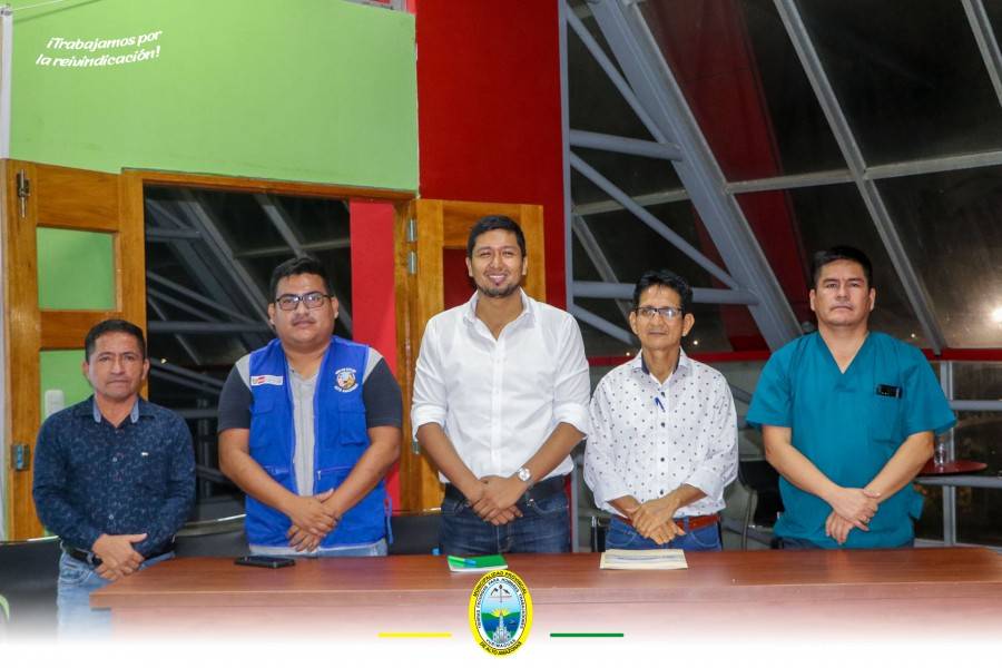AUTORIDADES LOCALES SOSTIENEN REUNI&Oacute;N PARA ARTICULAR ACCIONES CONTRA EL DENGUE