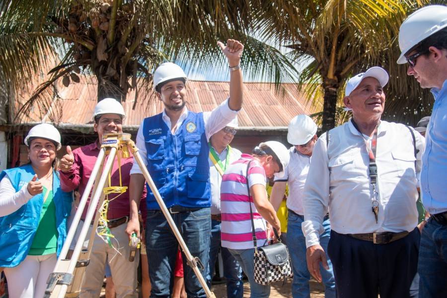 &iexcl;EMPEZ&Oacute; EL ASFALTADO DE LA CALLE TENIENTE SECADA, CUADRA 6!