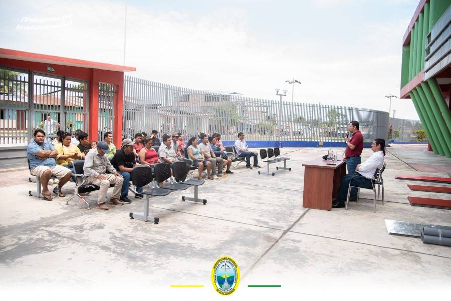 &iexcl;ENTREGA DE MATERIALES A II.EE., AA.HH. Y BARRIOS DE LA CIUDAD!