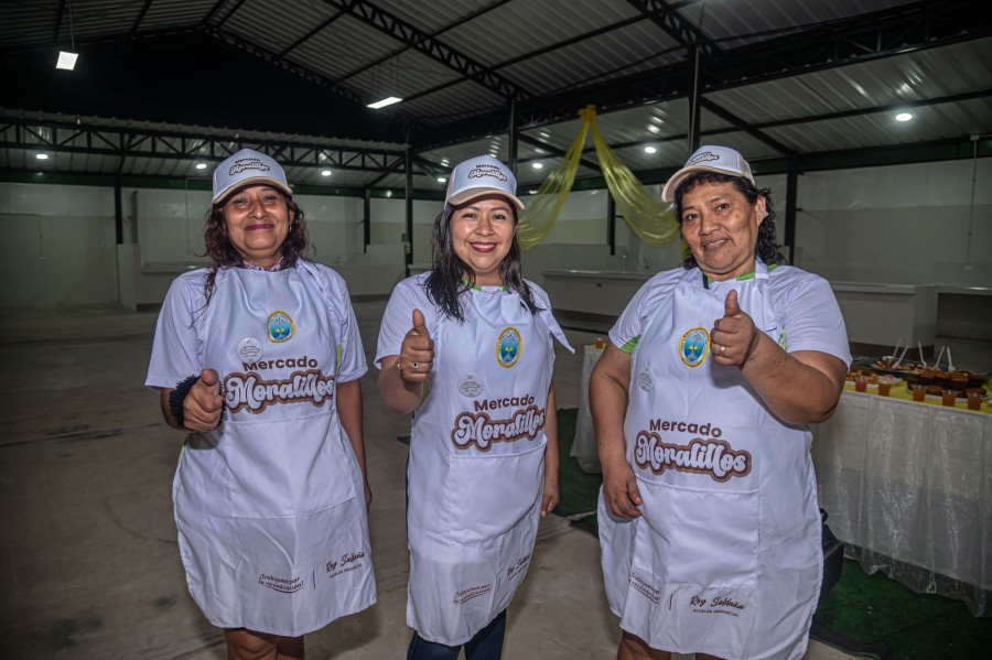 INAUGURAMOS MODERNO MERCADO MORALILLOS Y ASFALTADO DE CALLE ANGAMOS
