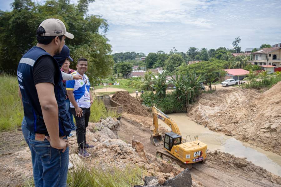 &iexcl;LO LOGRAMOS! AGUAS SERVIDAS DRENAN DEL A.H. 23 DE FEBRERO