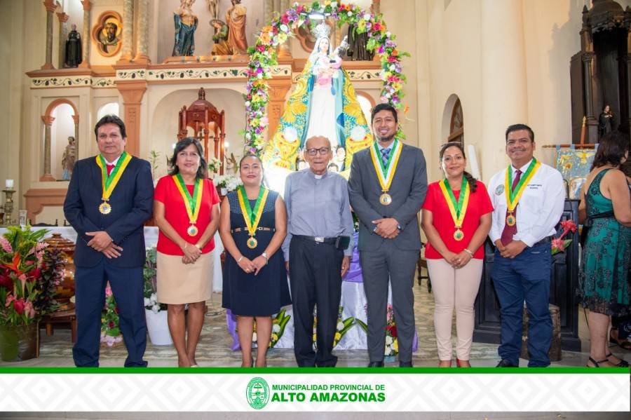 MISA, DESFILE Y SESI&Oacute;N SOLEMNE EN HONOR A LA VIRGEN DE LAS NIEVES