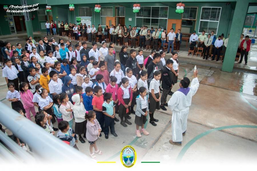 SALUDO DE BIENVENIDA A ESCOLARES